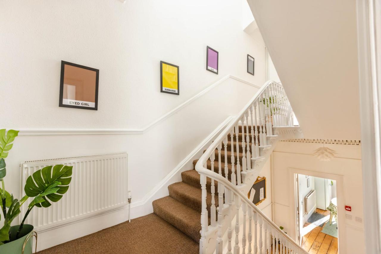 5-Bed House With Distant Sea Views In Plymouth Villa Exterior photo